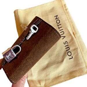 Louis Vuitton Padlock, Cadena, Key Silver Cufflinks; M64600 with case/box ($575)